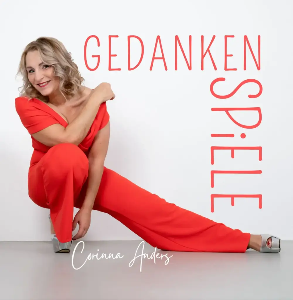 Albumcover Gedankenspiele: Corinna Anders im roten Overall